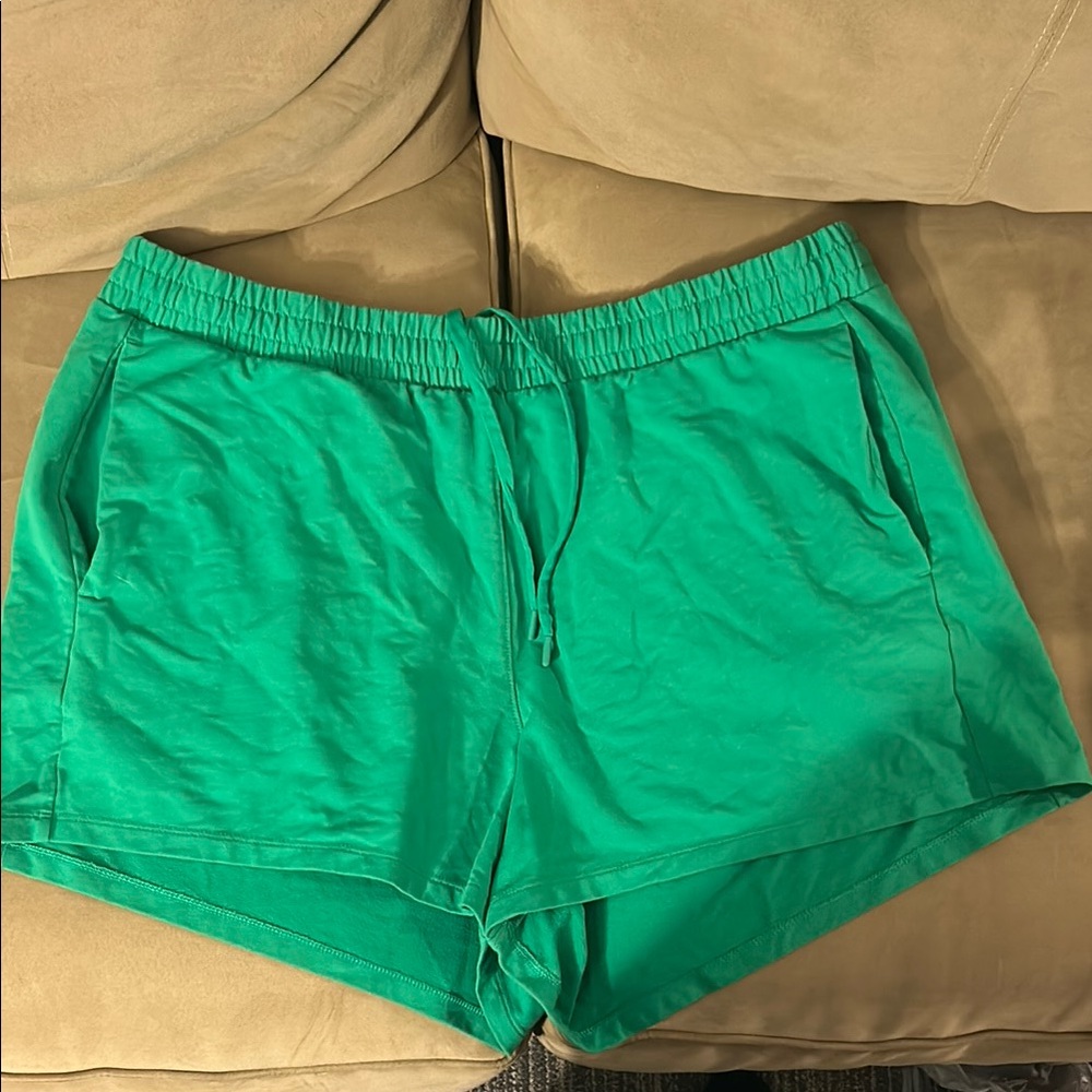 All in Motion Green Athletic Shorts Lightweight Relaxed Fit